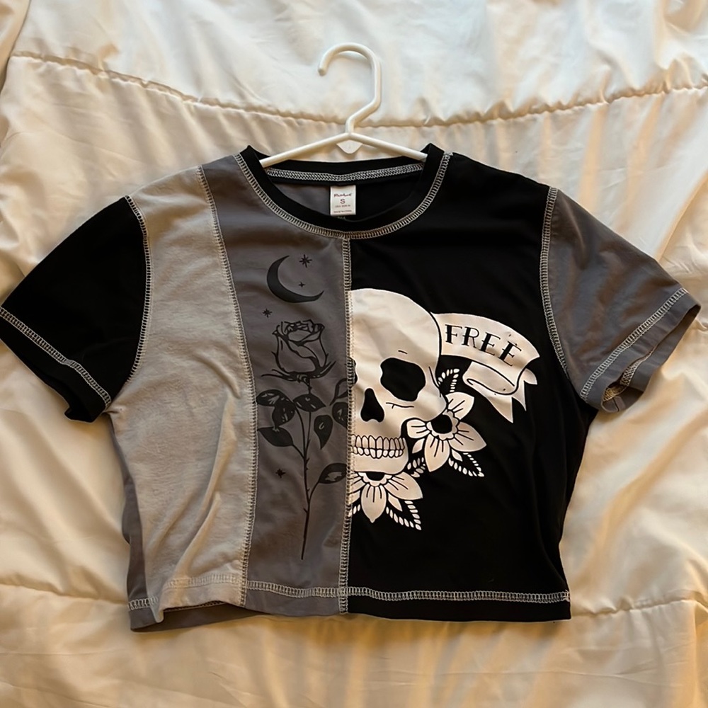 Romwe emo crop top (Size small, Gently used)